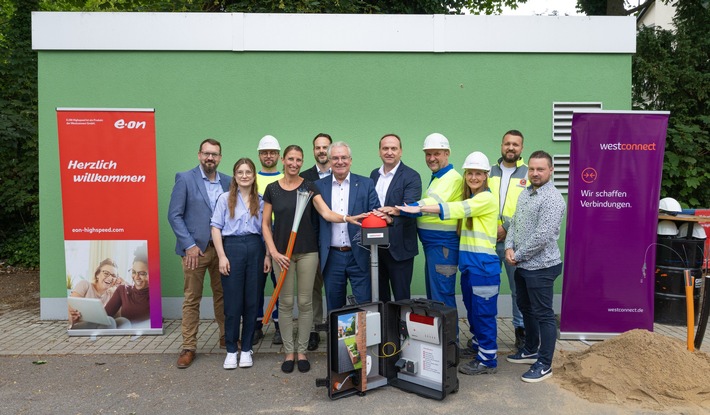 Stadt Mülheim und Westconnect nehmen Glasfasernetz in Betrieb