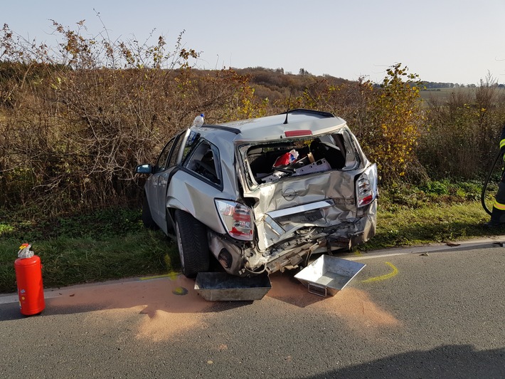 FW-EN: Verkehrsunfall und Gasgeruch beschäftigen Feuerwehr Breckerfeld