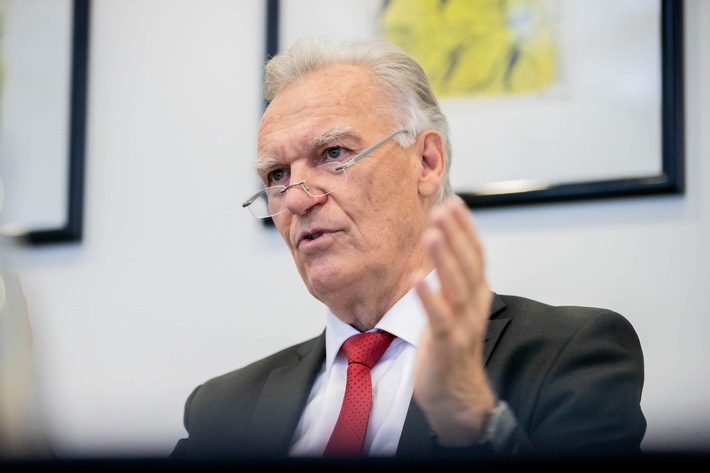 Prof. Jörg Ziercke, Bundesvorsitzender des WEISSEN RINGS - Foto Christoph Soeder.jpg