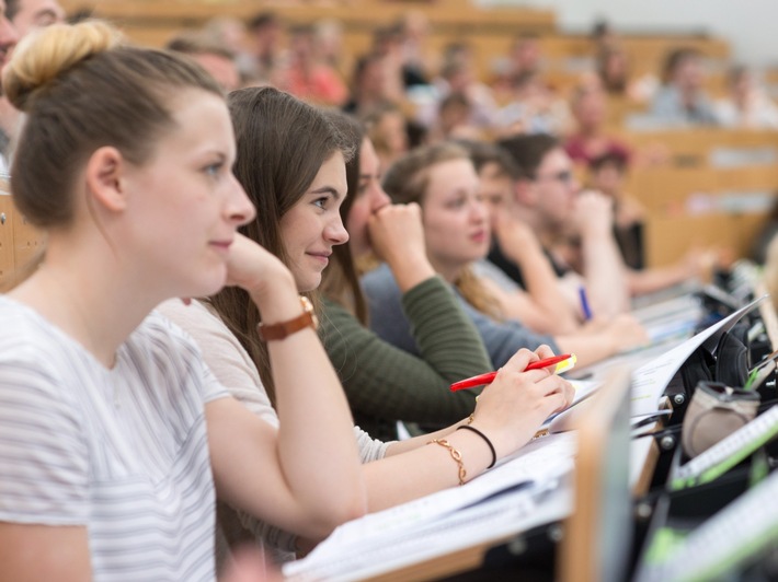 Studieren in Bremen und Bremerhaven: Hochschulen stellen sich vor