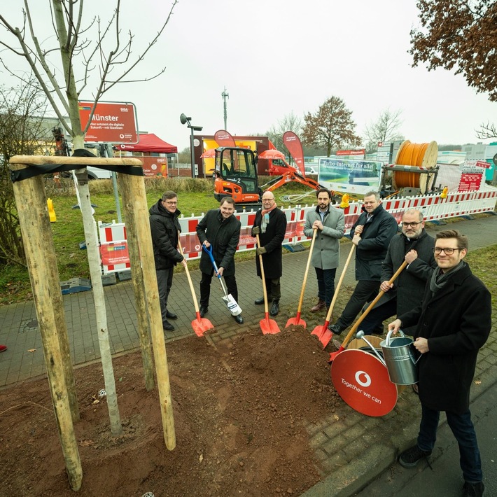 Spatenstich für Münster: Jetzt baut Vodafone Glasfaser aus