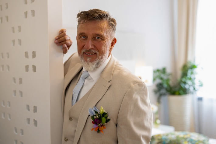 Wem schenkt golden Bachelor Frank (60) seine letzte Rose? "Hochzeit auf den ersten Blick" startet am Dienstag, 21. Oktober in SAT.1 und auf Joyn