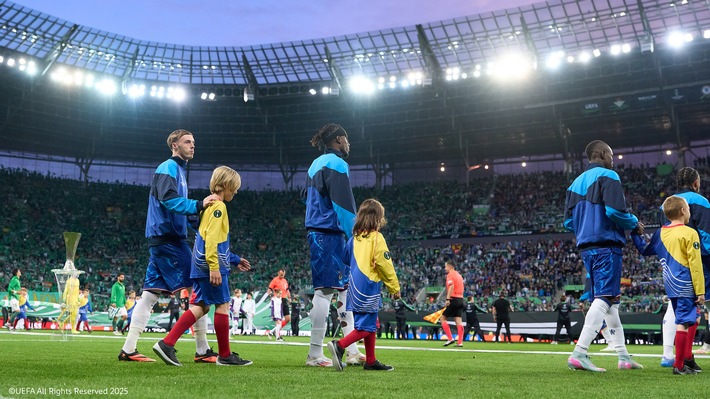 Lidl setzt die Partnerschaft mit der UEFA Europa League und der UEFA Conference League nach hervorragendem Fan-Engagement fort