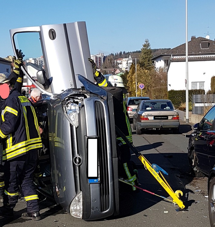 POL-RTK: Zwei Leichtverletzte nach Verkehrsunfall in Taunusstein