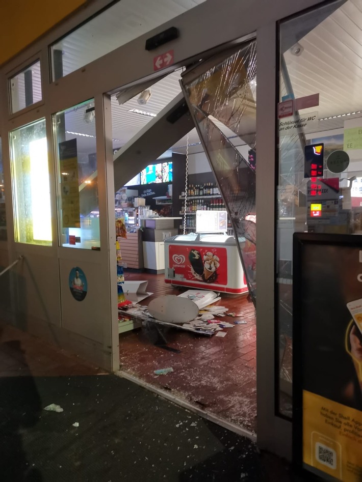 POL-HST: Erstmeldung: Geldautomat aus Richtenberger Tankstelle entwendet