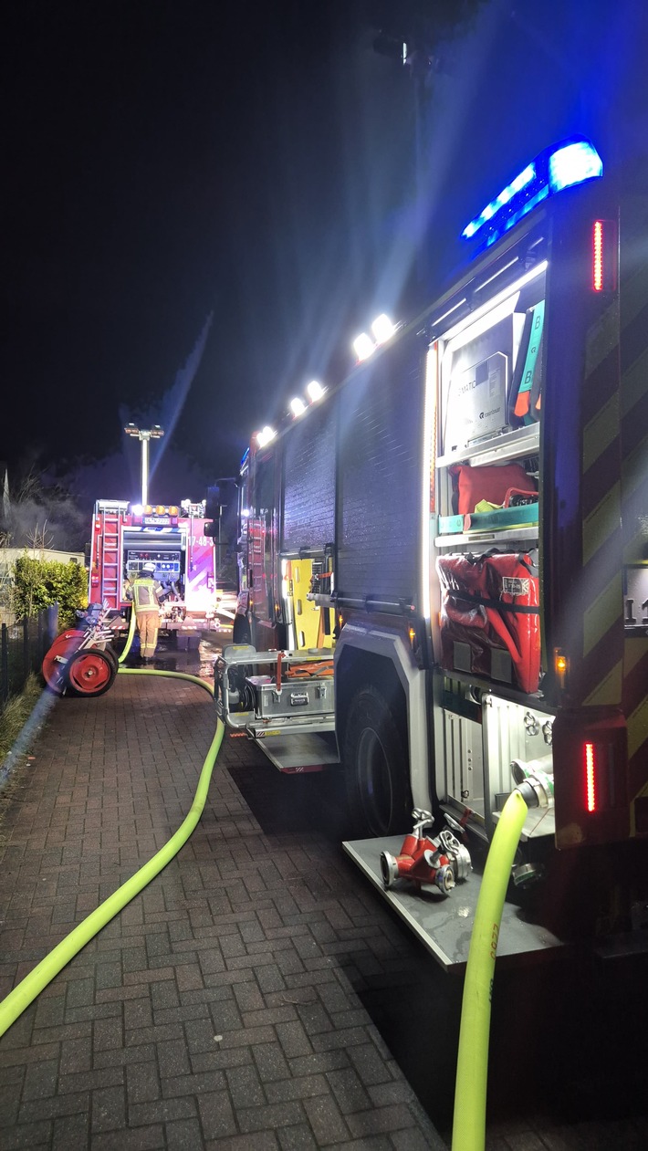 FW-OLL: Freiwillige Feuerwehren der Gemeinde Wardenburg in der Silvesternacht zweimal im Brandeinsatz