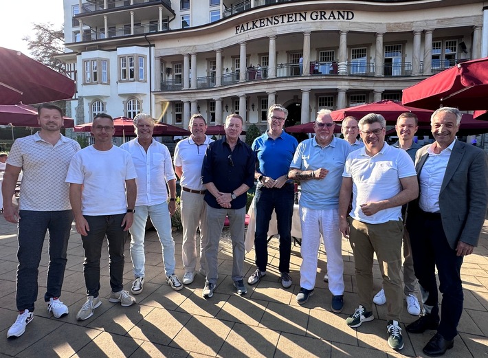 Pressebericht: Branchendialog im Integrated Worlds Management Circle