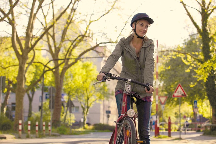 Tipps aus der Forschung: So bringen wir mehr Menschen aufs Rad / Interview mit Radverkehrsexpertin Prof. Dr. Angela Francke