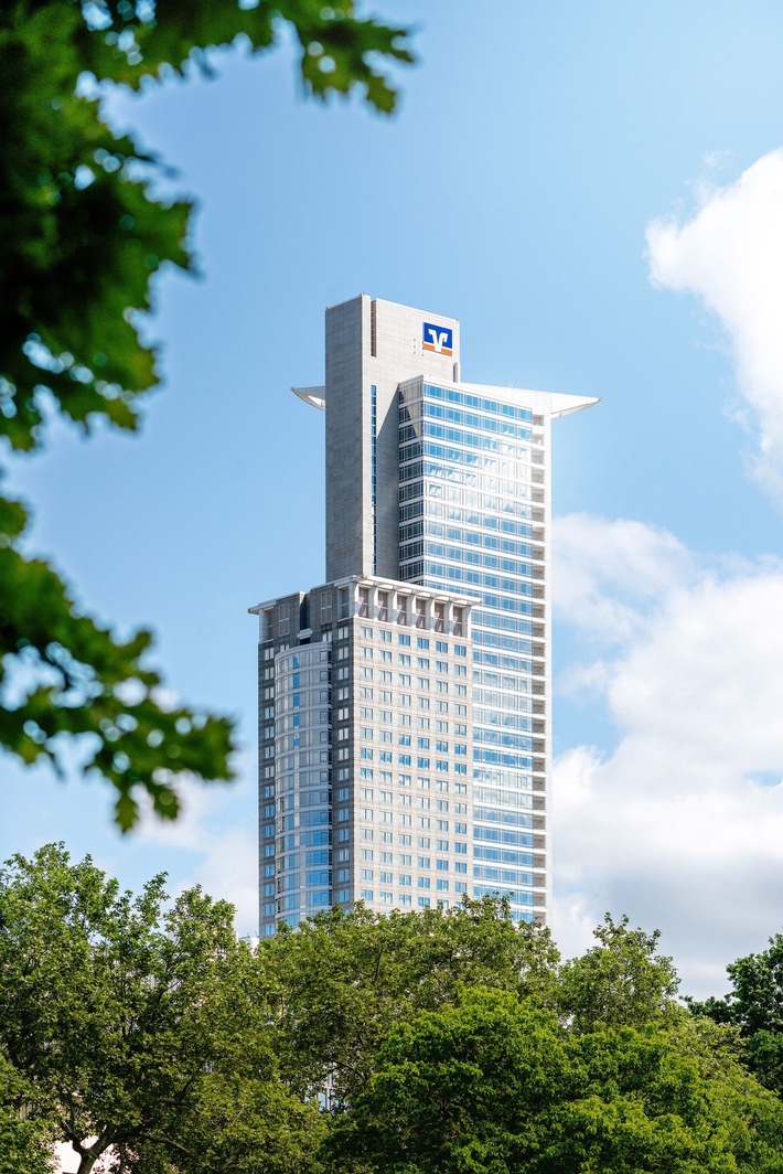 Pressemitteilung: "Die WISAG baut Zusammenarbeit mit der DZ BANK deutlich aus"