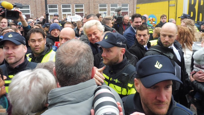 ZDFinfo-Doku über "Geert Wilders - Gefahr für Europa?" / 
"auslandsjournal spezial" im ZDF live von der Parlamentswahl in den Niederlanden