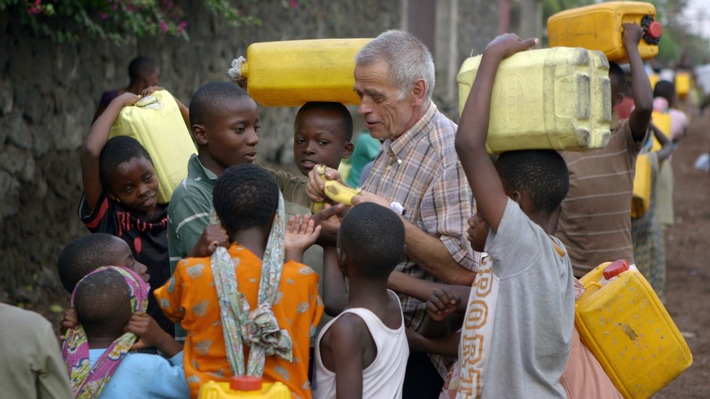 FFF Förderpreis für Das kleine Fernsehspiel des ZDF: "Congo Calling" beim DOK.fest München ausgezeichnet (FOTO)