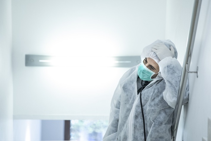 VdPB schlägt Alarm - Pflegende sind völlig am Limit