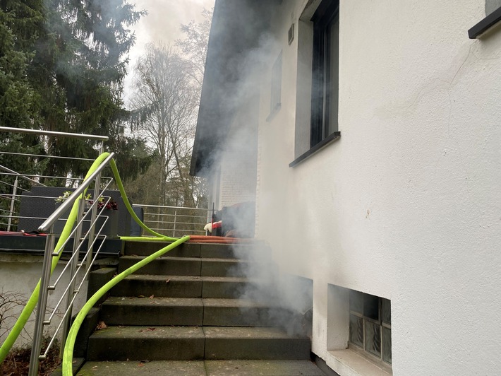 FW-MH: Brennender Wäschetrockner sorgt für Einsatz der Berufsfeuerwehr Mülheim an der Ruhr!