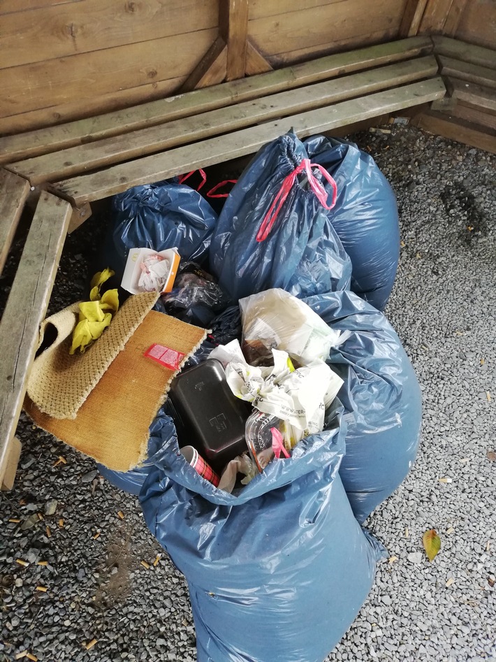 POL-HOL: Erneute Müllentsorgung im Bereich der Rühler Schweiz