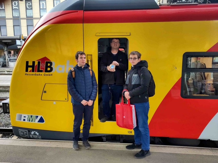 VCD und PRO BAHN bedanken sich an Heiligabend bei Bahnmitarbeitenden für ihren Einsatz