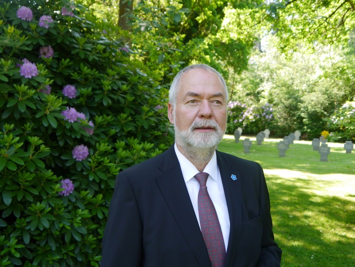 Markus Meckel tritt als Volksbund-Präsident zurück