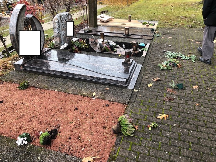 POL-PDPS: Störung der Totenruhe, Vandalismus auf Friedhof