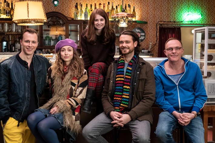 ZDFneo dreht zweite Staffel der Sitcom &quot;Nix Festes&quot; mit Josefine Preuß