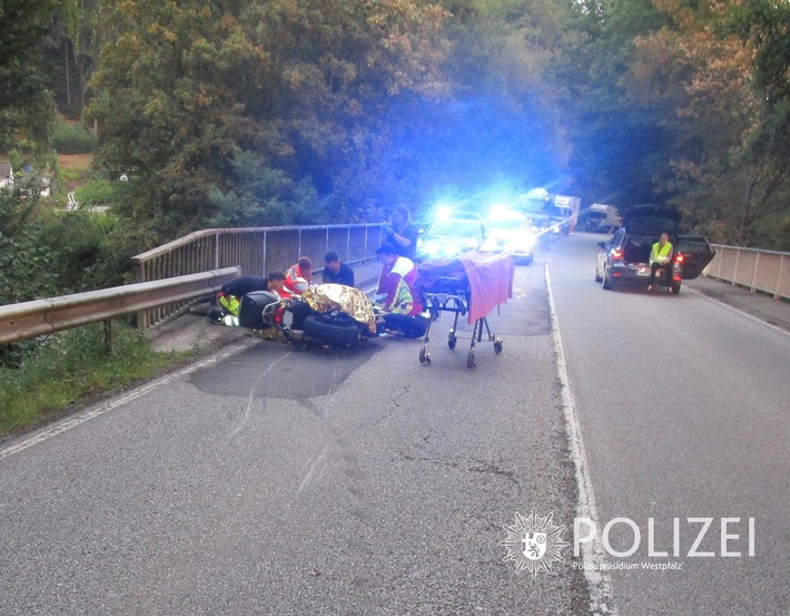 POL-PPWP: Unfall sorgt für Behinderungen auf B270