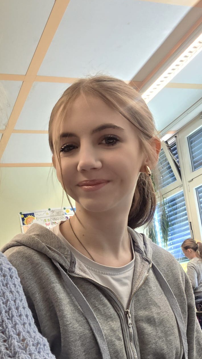 POL-FL: 13-jähriges Mädchen vermisst - Polizei bittet um Mithilfe