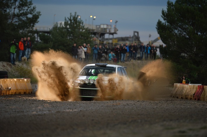 Kahle gegen Kreim: Neuauflage des SKODA Generationenduells bei der Lausitz-Rallye (FOTO)