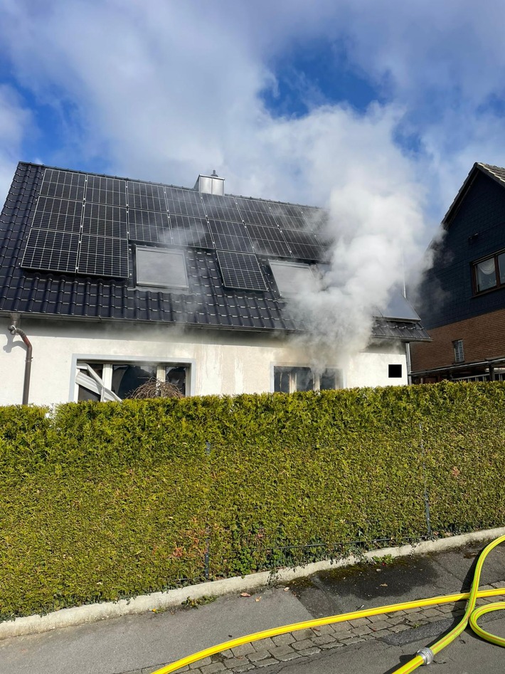 FW Menden: Brand in Einfamilienhaus - keine Verletzten
