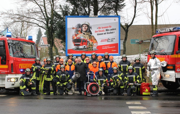 FW Mettmann: "FÜR MICH. FÜR ALLE." -  Image- und Personalwerbekampagne der Feuerwehr Mettmann startet am Tag der 112