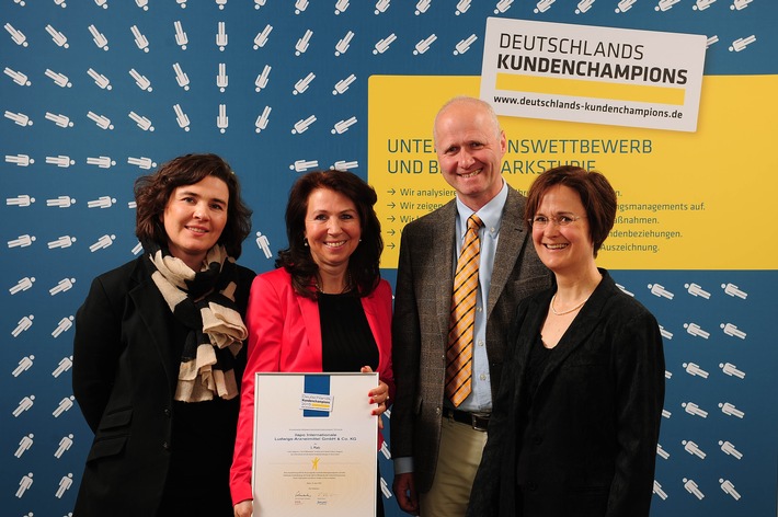Deutschlands Kundenchampions 2015: Pharmazeutischer Spezialanbieter ilapo gewinnt höchste Auszeichnung für hervorragende Kundenbeziehungen