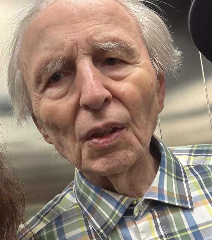 POL-W: 260410-W Suche nach vermisstem 78-jährigen Mann - Polizei bittet die Öffentlichkeit um Mithilfe