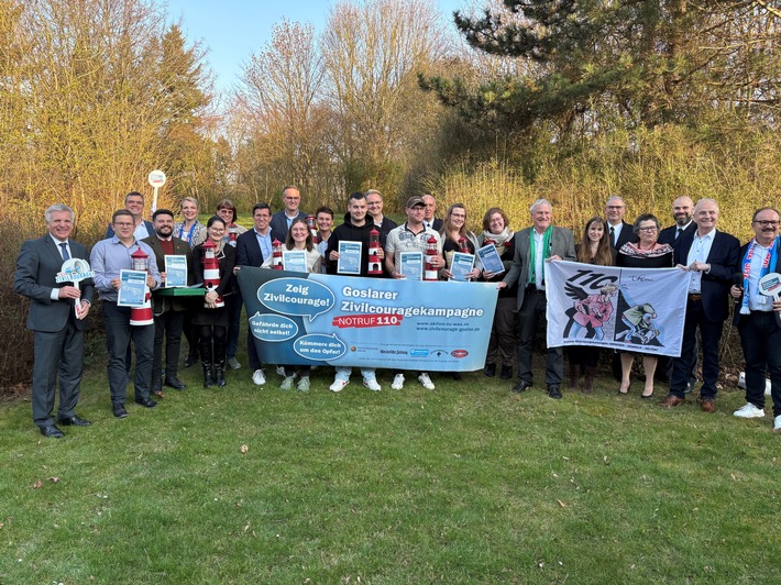 POL-GS: Alltagsheldinnen bei der Preisverleihung der Goslarer Zivilcourage Kampagne (GZK) für ihren vorbildlichen Einsatz geehrt.