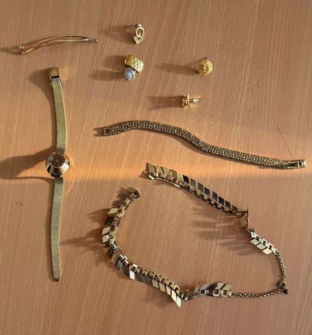 POL-UN: Werne - Polizei sucht Schmuck-Eigentümerin