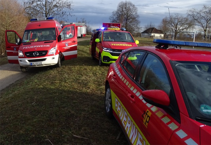 FW Reichenau: Person aus dem Ententeich gerettet, Reichenau-Lindenbühl, 03.02.2026