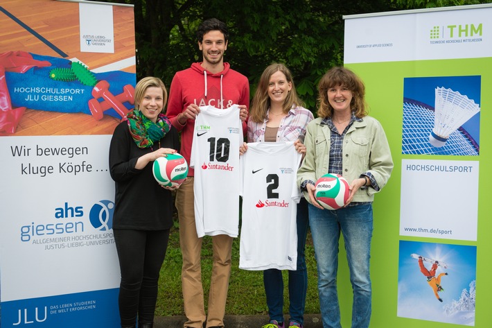 Santander ist Hauptsponsor der Deutschen Hochschulmeisterschaft Volleyball