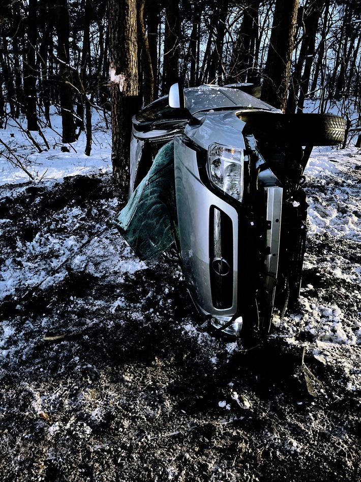 POL-MI: Drei Verletzte nach Verkehrsunfall in Rahden
