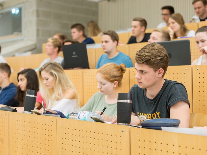 Berninghausenpreis für hervorragende Lehre verliehen