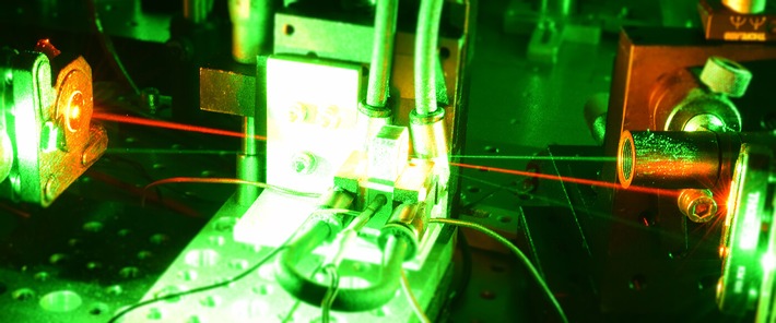 Development of a novel membrane laser module for spectral measurement methods