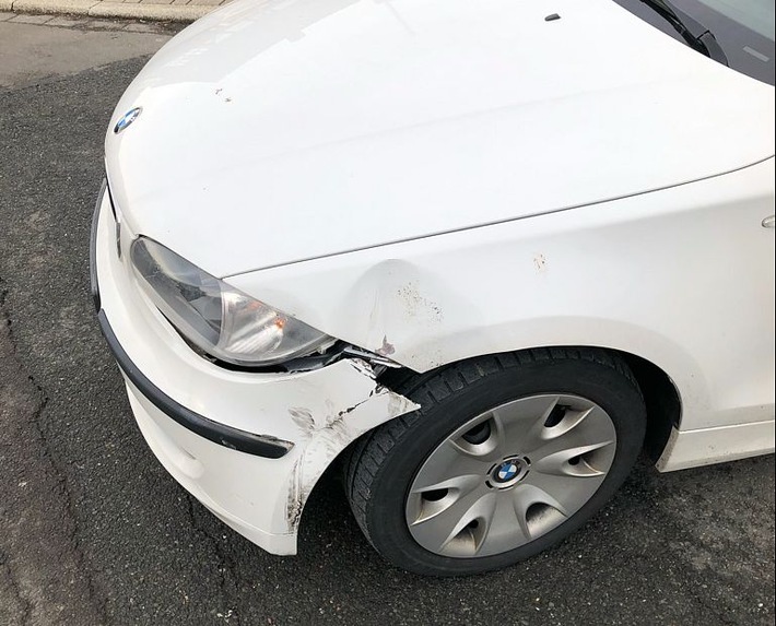 POL-OE: Mokick-Fahrer bei Zusammenstoß mit Pkw leicht verletzt