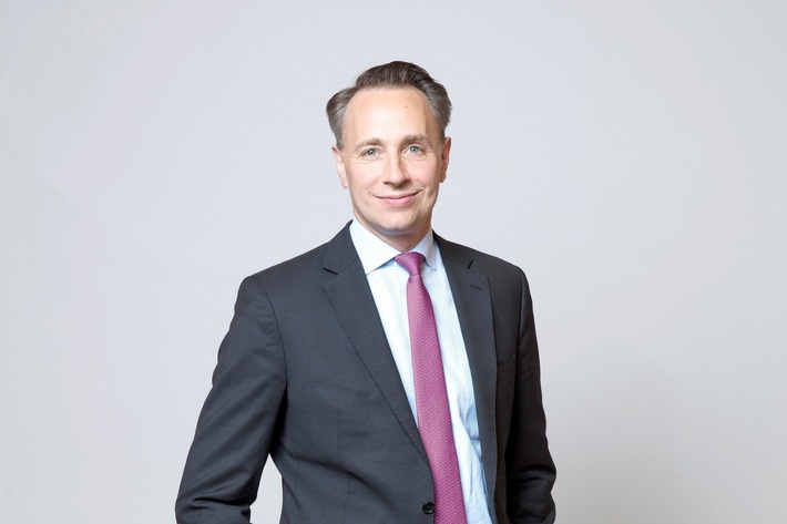 Thomas Buberl wird in den Aufsichtsrat der Bertelsmann SE &amp; Co. KGaA berufen