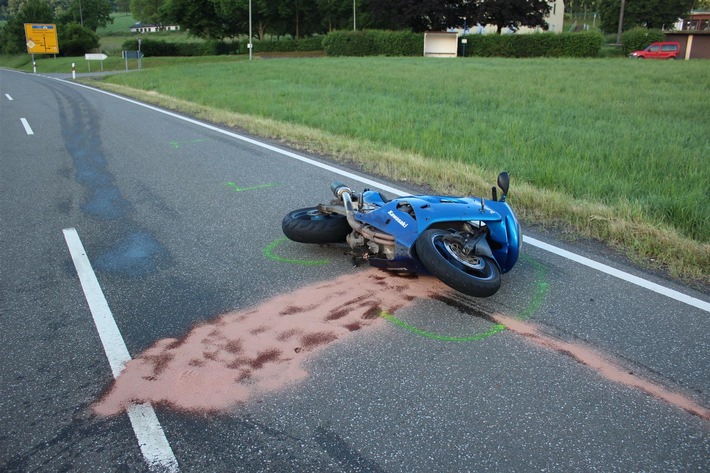 POL-PDKL: B 48, Motorradfahrer beim Überholen gestürzt