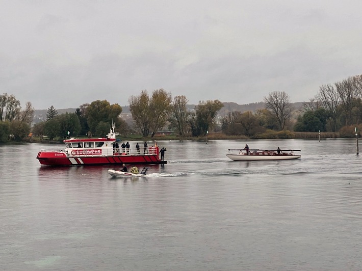 FW Konstanz: Bootsbergung