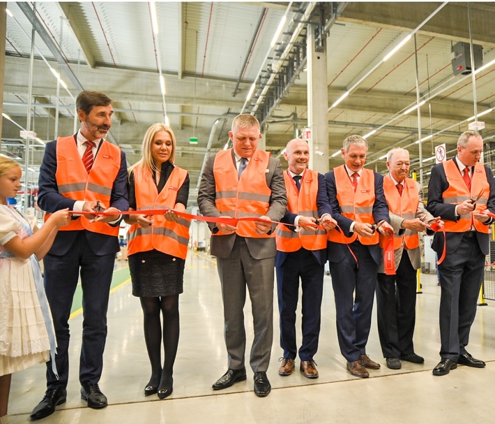 Wirtschaftsminister Hubert Büchel besucht die Slowakei