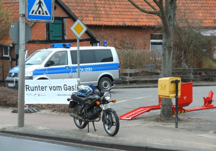 POL-NI: Verkehrssicherheitskampagne "Runter vom Gas" die Zweite -Bild im Download-