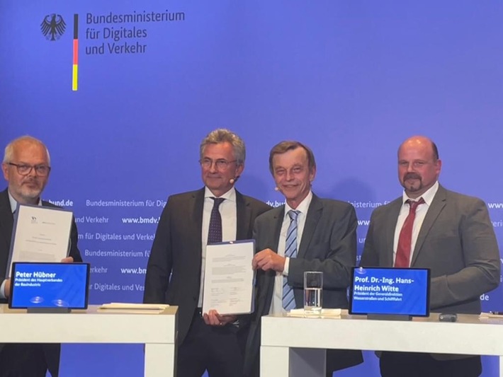 Bund und BAUINDUSTRIE unterzeichnen Charta für bessere Zusammenarbeit bei Wasserbauprojekten