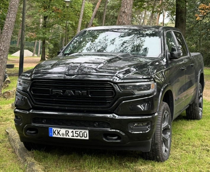 POL-VIE: Dodge RAM gestohlen - Polizei sucht Hinweise