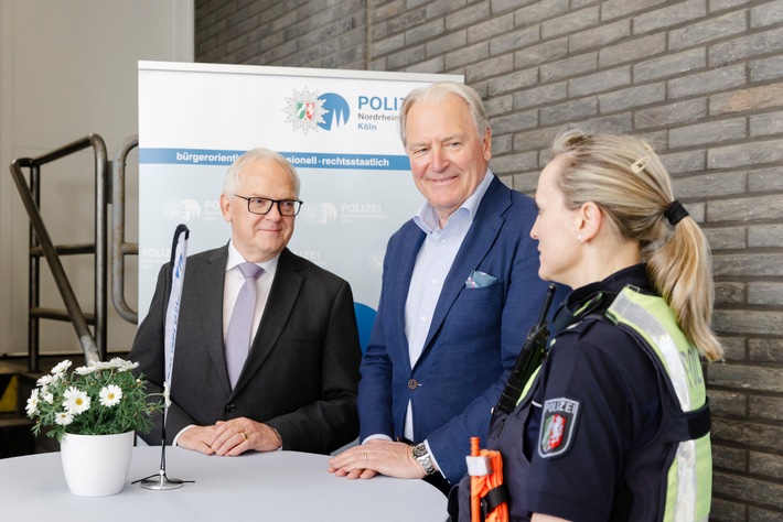 POL-K: 260417-2-K Eröffnung der Anlaufstelle der Polizei Köln auf dem Kölner Messegelände