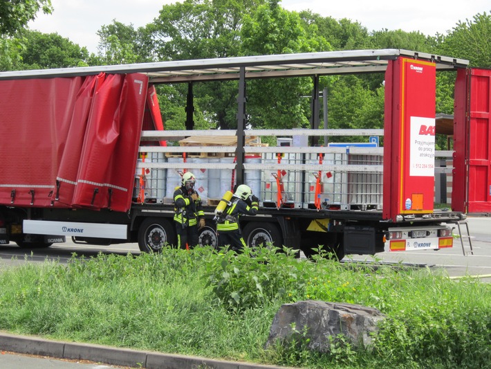 FW-GE: Gefahrguteinsatz auf der BAB A2 am 13.5.2015 um 13:16Uhr