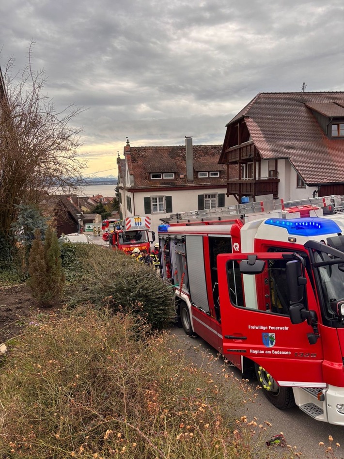 KFV Bodenseekreis: Schuppen im Vollbrand am Funkensonntag