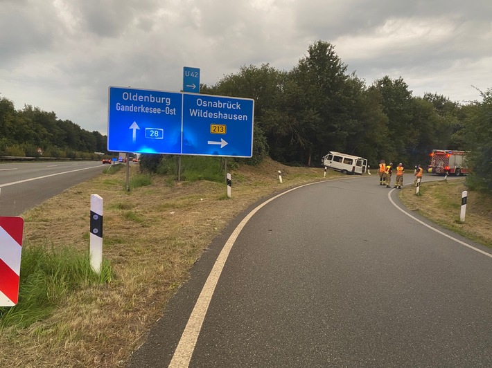 POL-DEL: Autobahnpolizei Ahlhorn: Verkehrsunfall mit einer schwer verletzten Person auf der Autobahn 28 in Delmenhorst