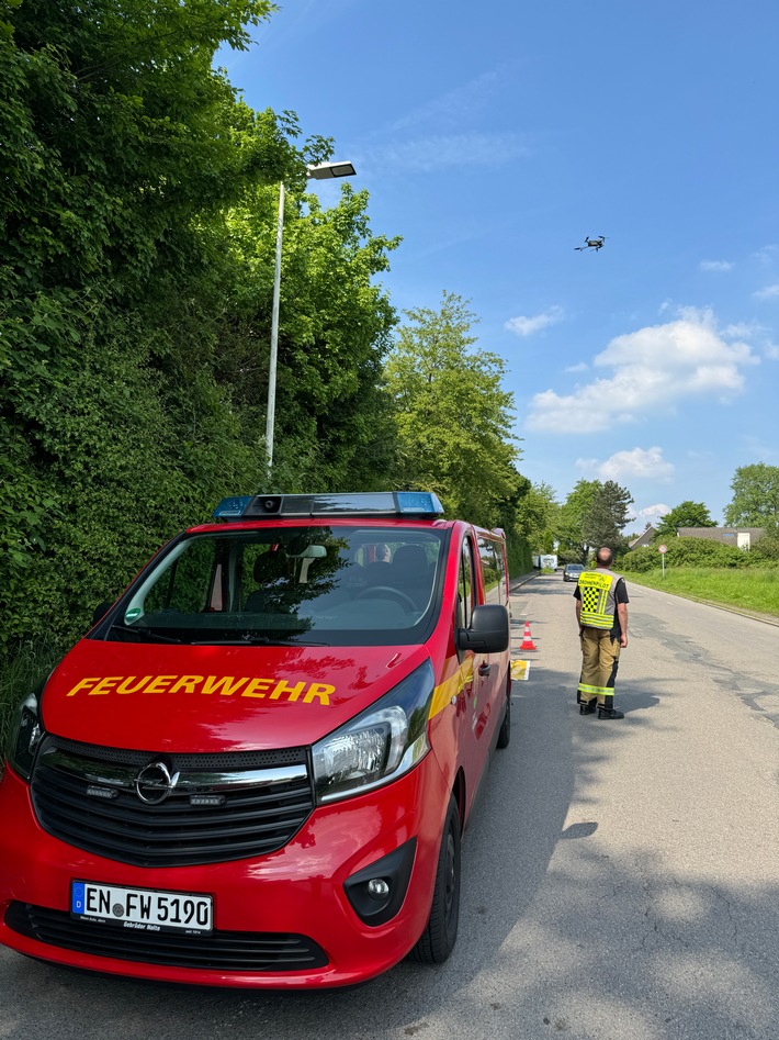 FW-EN: 9 Einsätze in den letzten 24 Stunden - Erfolgreiche Personensuche mit der Polizei