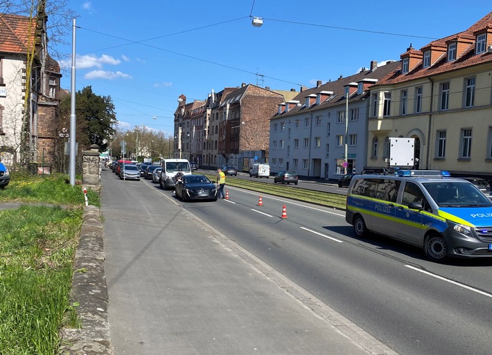 POL-KS: Verkehrskontrolle auf Frankfurter Straße mit Schwerpunkt Drogen: Sechs mutmaßlich berauschte Fahrer angehalten